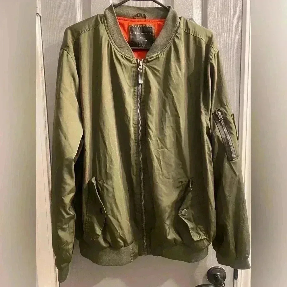 No Boundaries Mens Green Long sleeve Hacket zippered front Men’s size Large